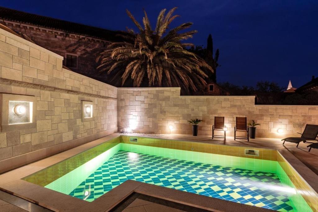 Rooms Miron - Adults Only Sumartin Quarto foto