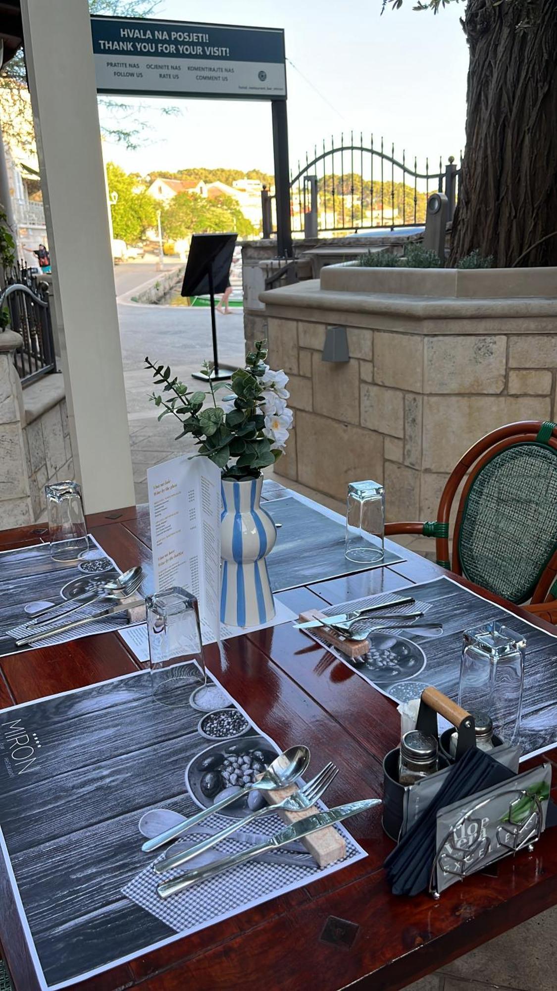 Rooms Miron - Adults Only Sumartin Exterior foto