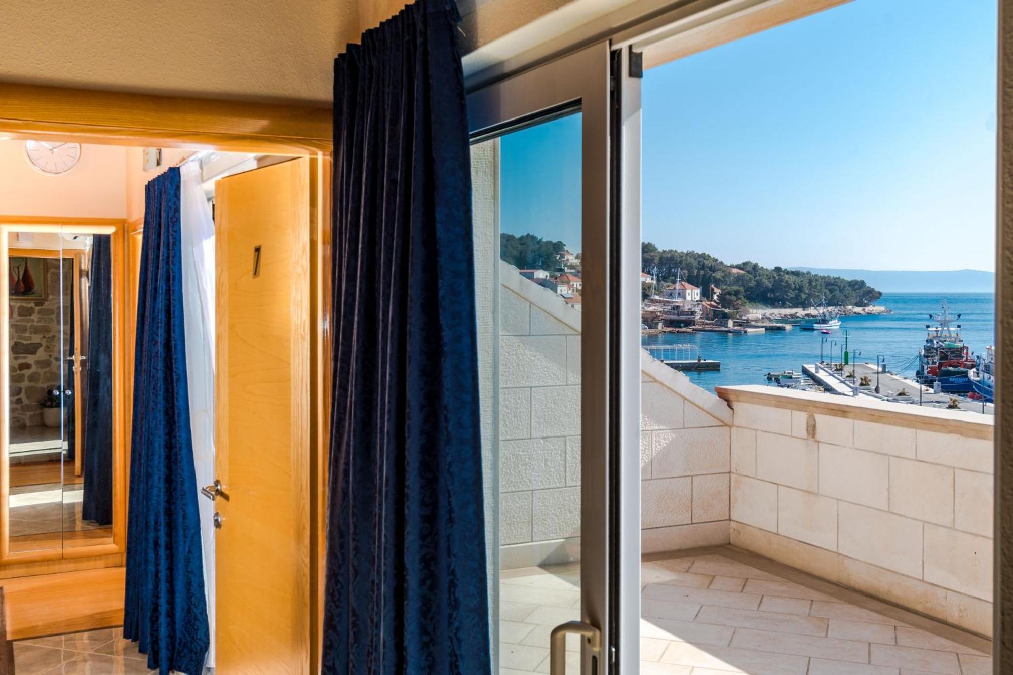 Rooms Miron - Adults Only Sumartin Quarto foto