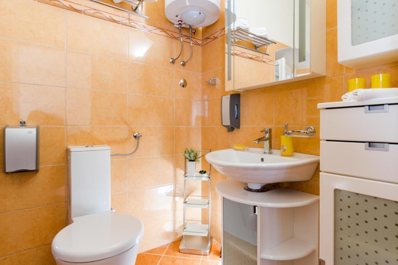 Rooms Miron - Adults Only Sumartin Quarto foto