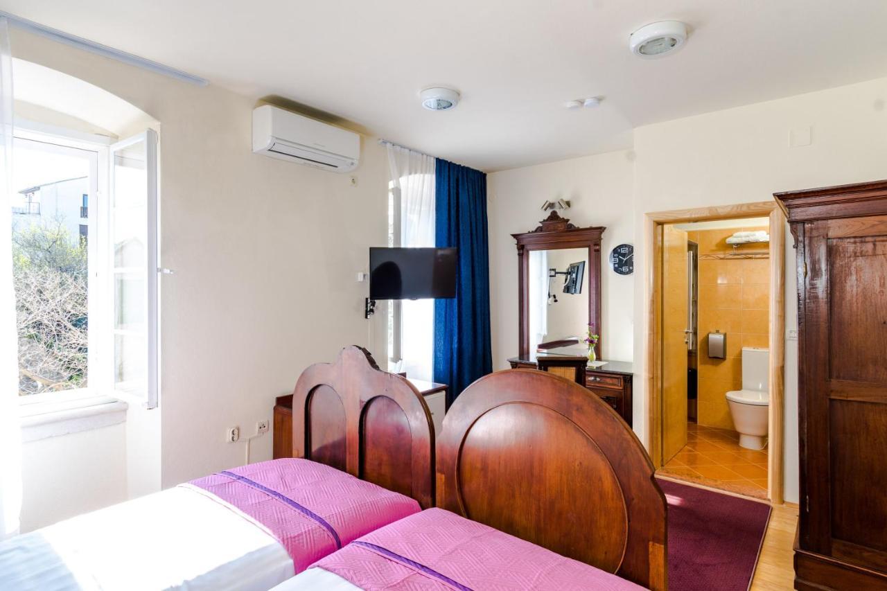 Rooms Miron - Adults Only Sumartin Quarto foto